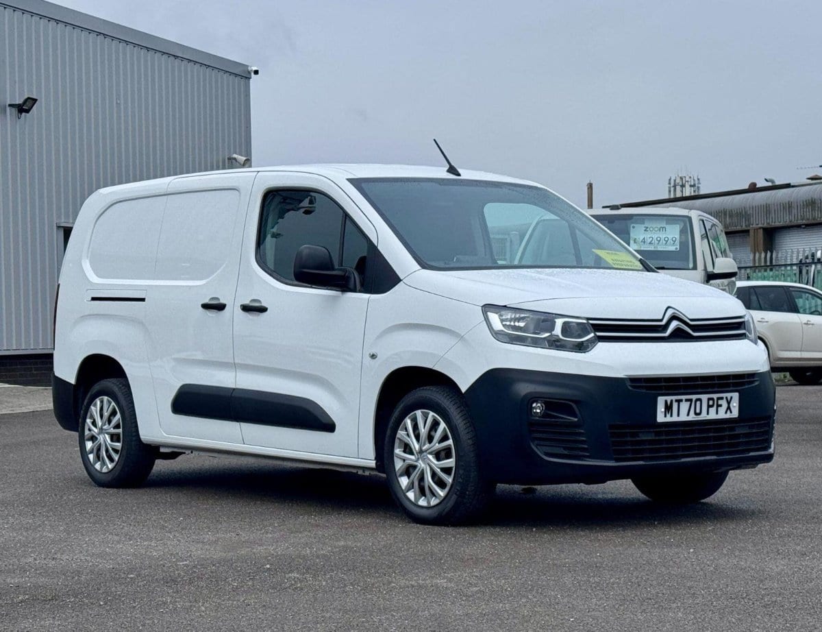 Citroen Berlingo - image 1 of 19