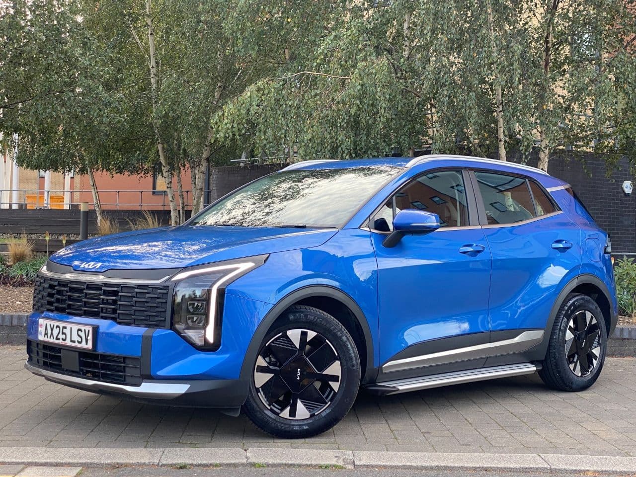 Kia Sportage - image 1 of 36