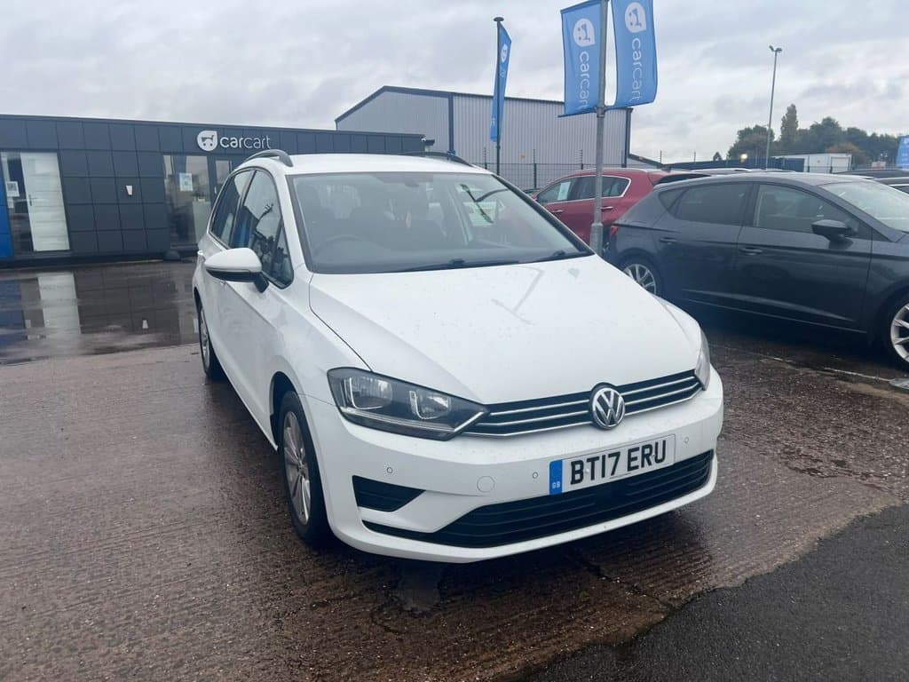 Volkswagen Golf Sv - image 1 of 13