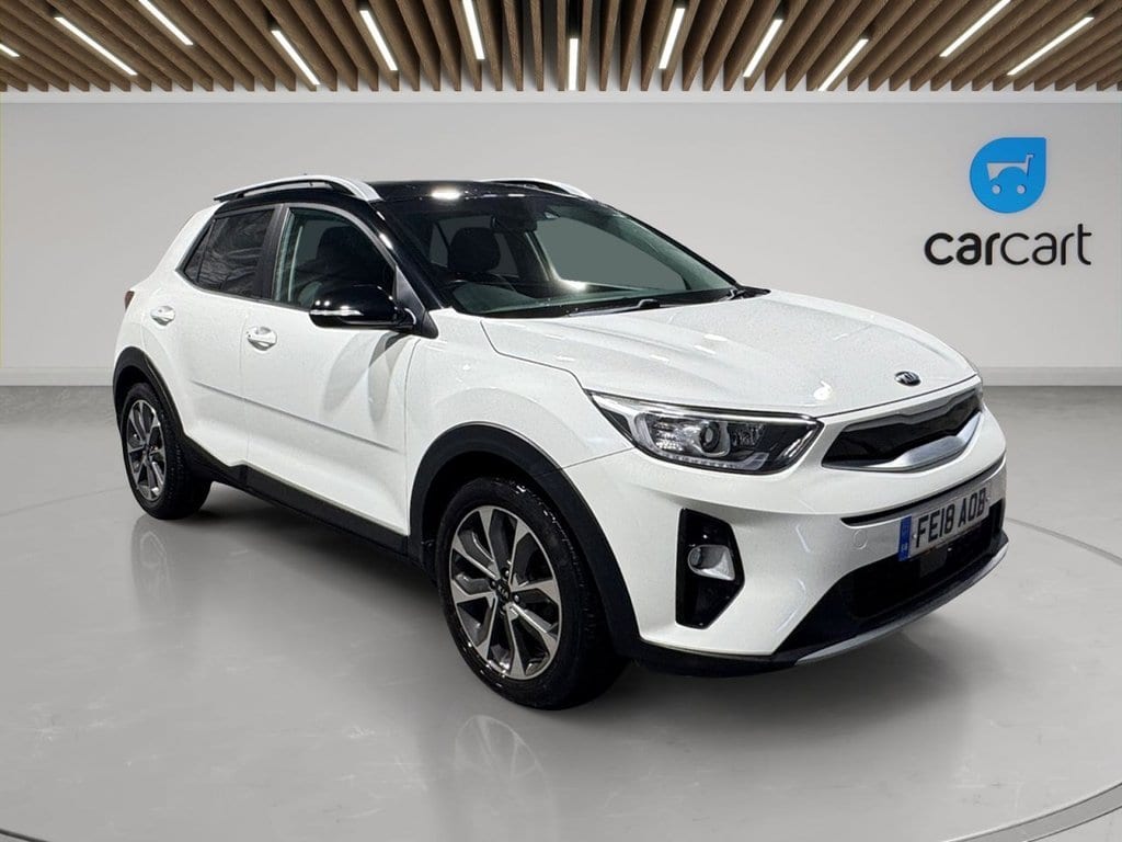 Kia Stonic - image 1 of 40