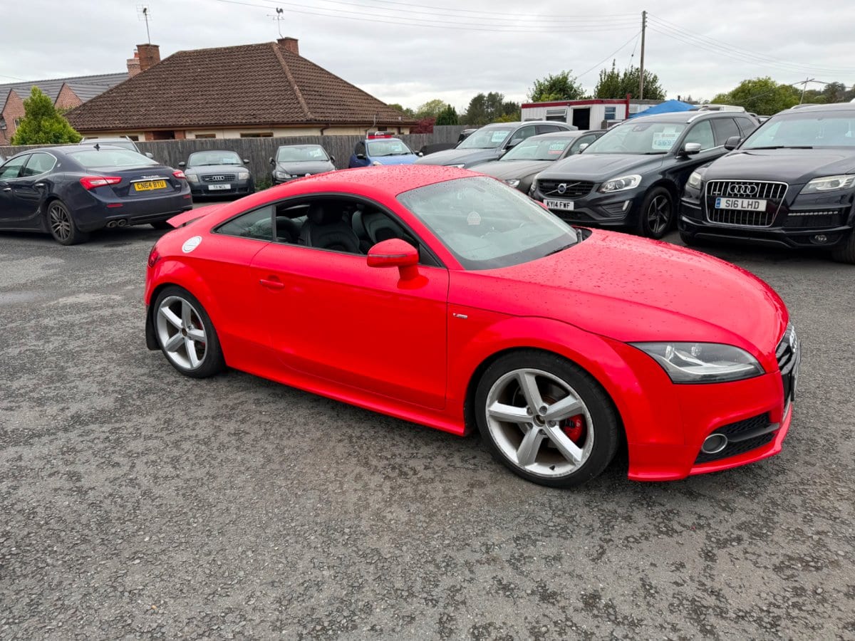 Audi TT - image 1 of 8