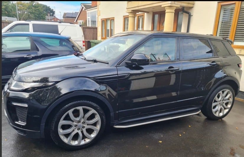 Land Rover Range Rover Evoque - image 1 of 2