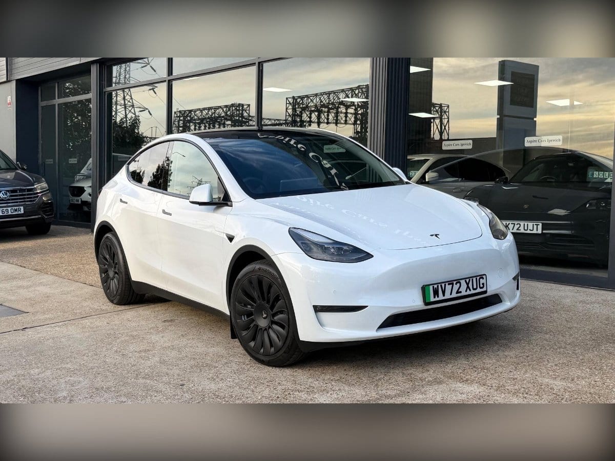 Tesla Model Y - image 1 of 29