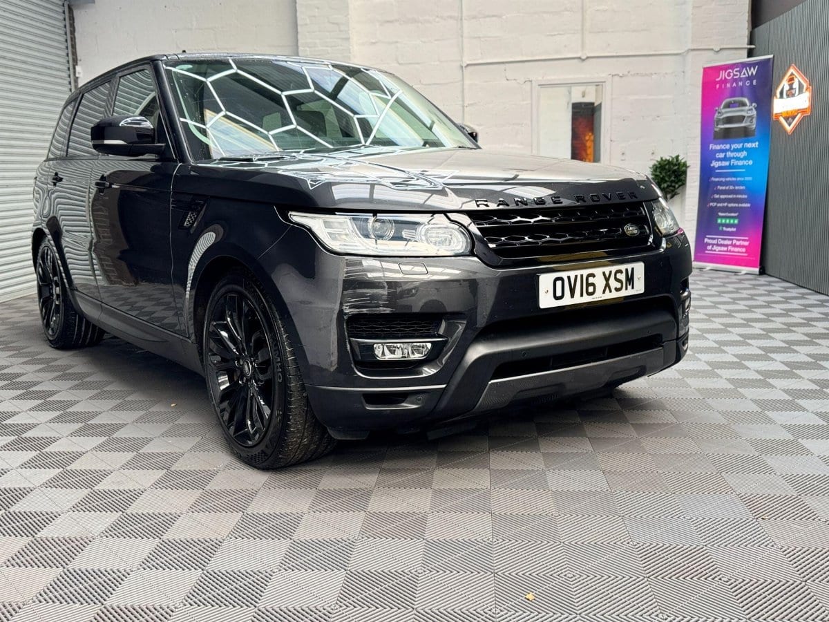 Land Rover Range Rover Sport - image 1 of 31