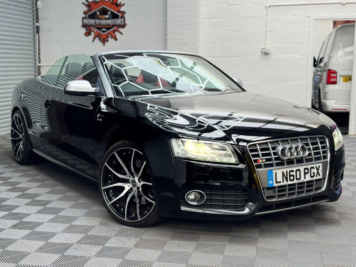 Audi S5 - image 1 of 40
