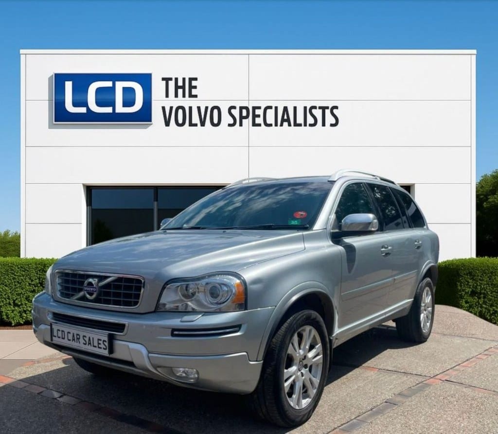Volvo XC90 - image 1 of 59
