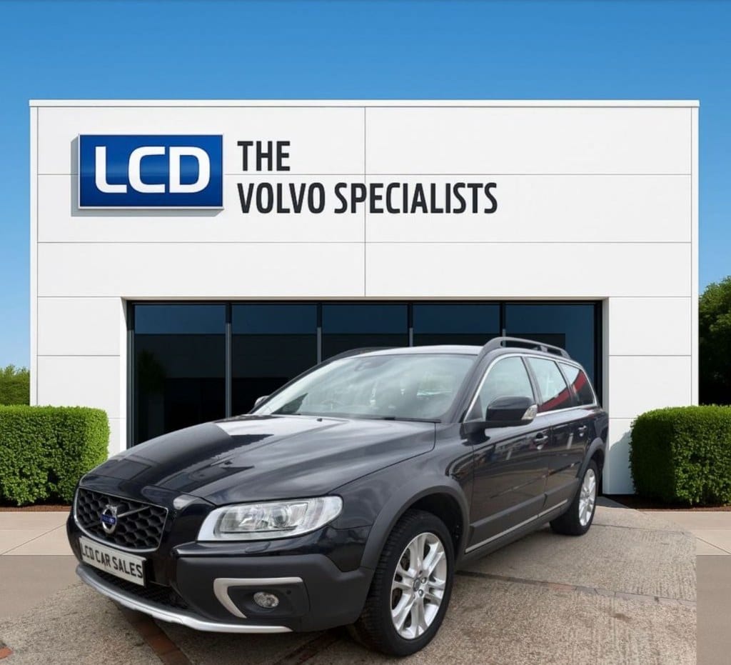 Volvo XC70 - image 1 of 53