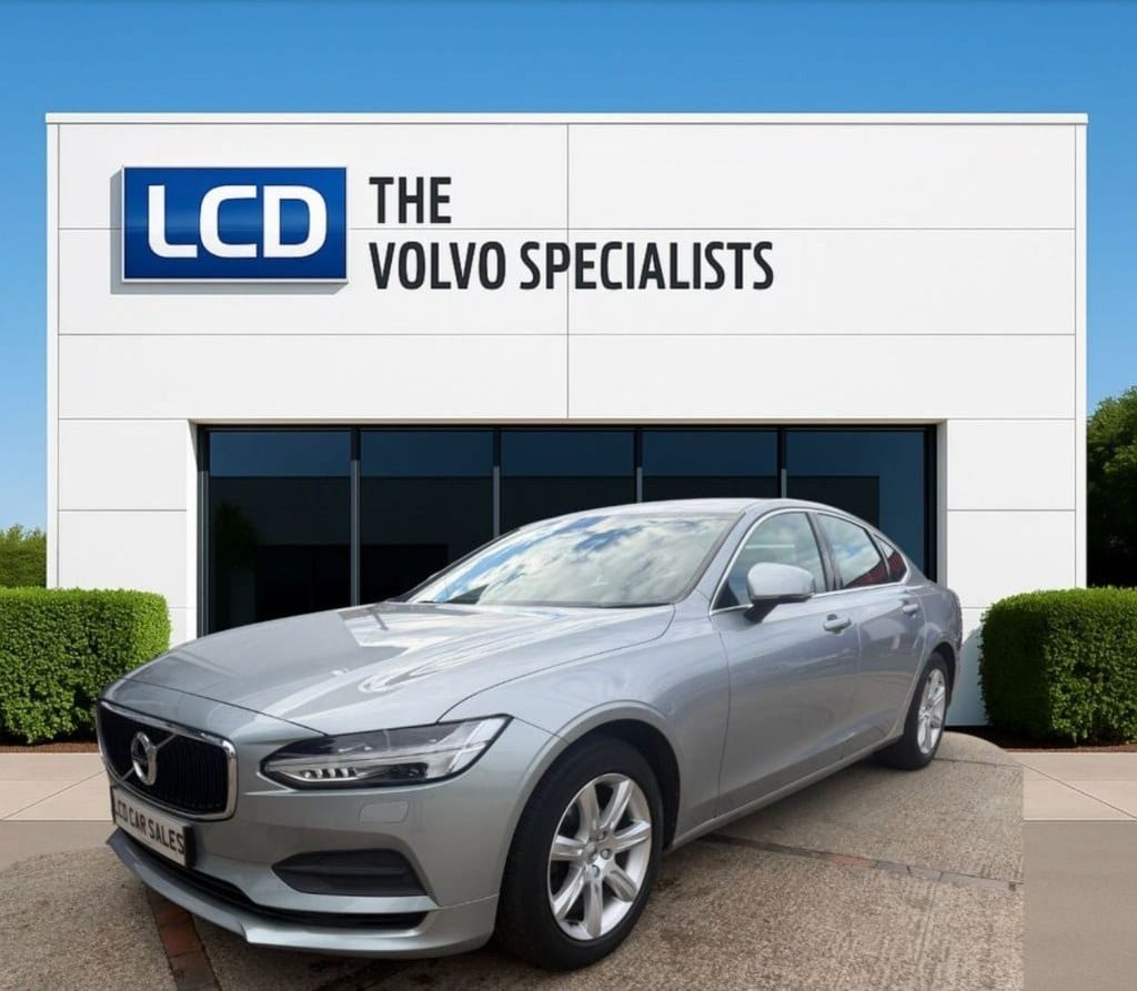 Volvo S90 - image 1 of 52