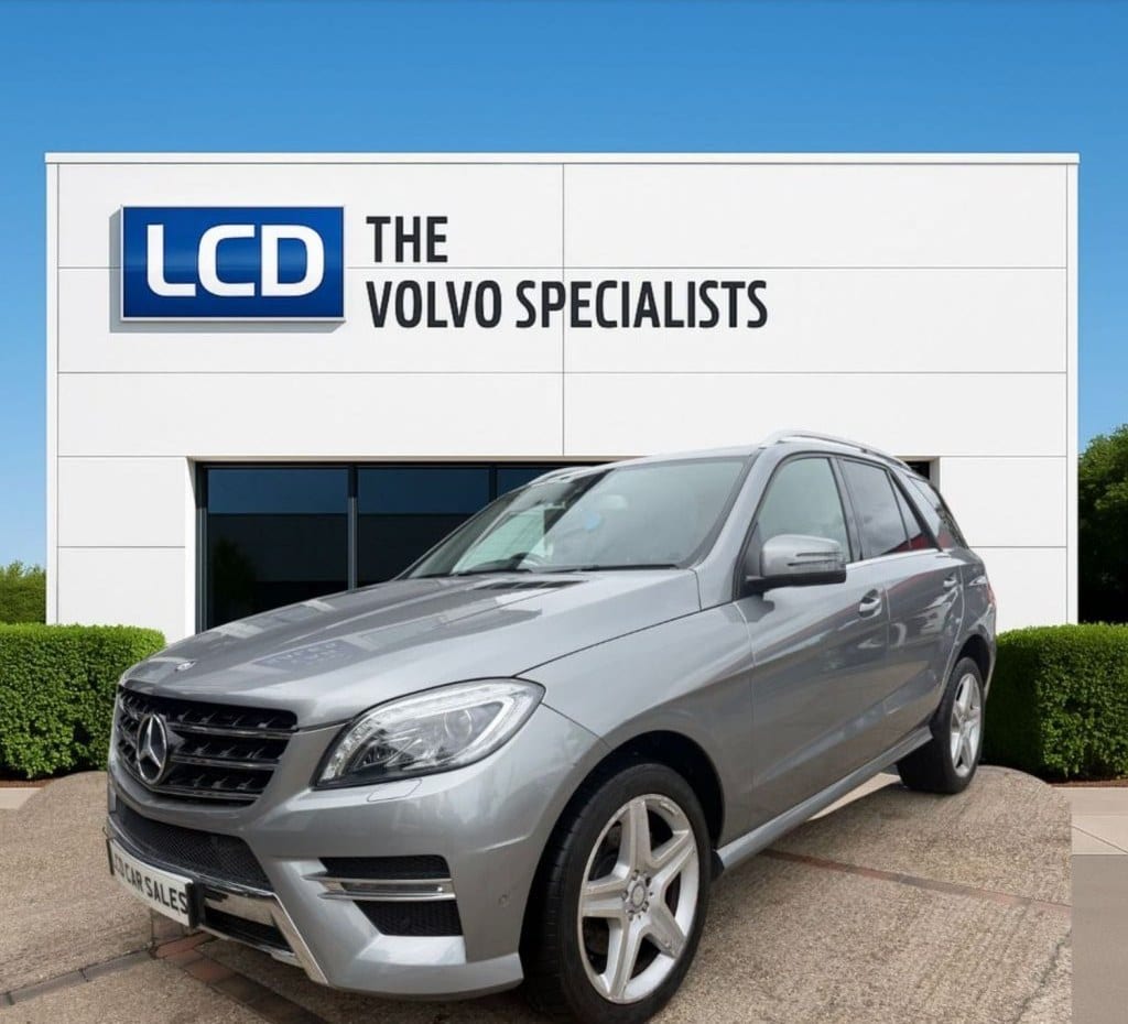Mercedes-Benz M-Class - image 1 of 51