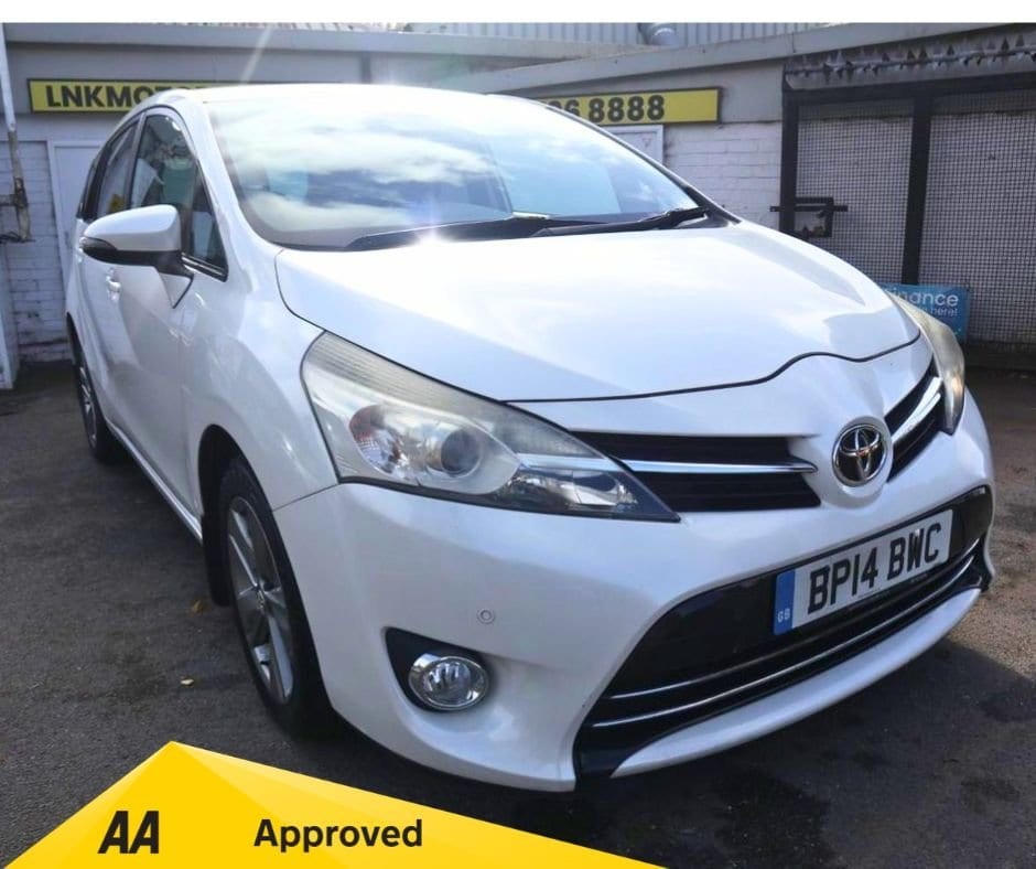 Toyota Verso - image 1 of 52