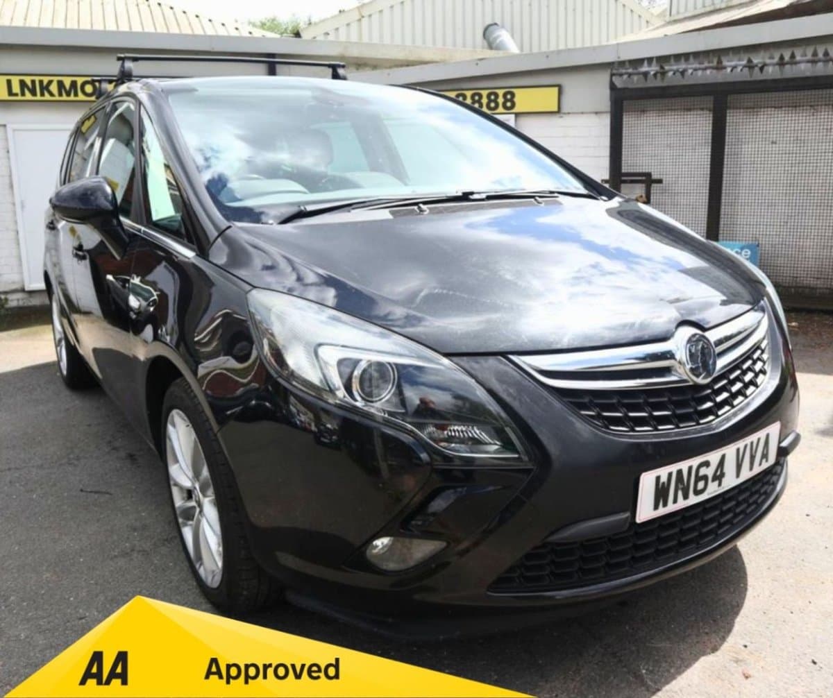 Vauxhall Zafira Tourer - image 1 of 50