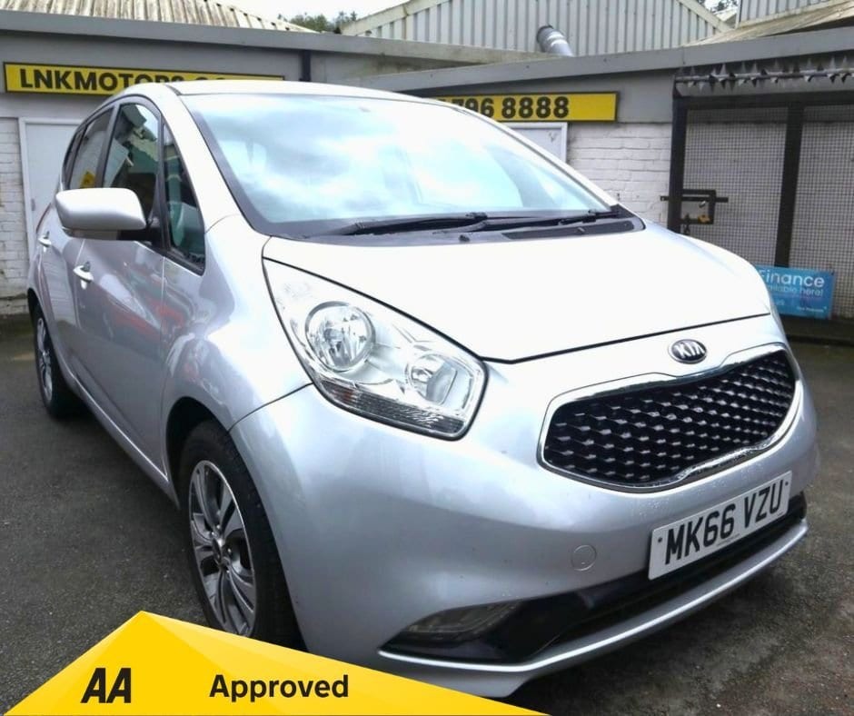 Kia Venga - image 1 of 47