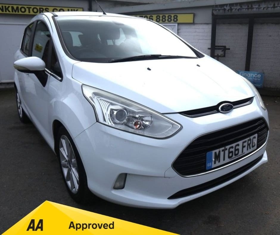 Ford B-Max - image 1 of 45