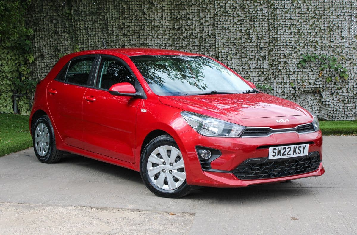 Kia Rio - image 1 of 20