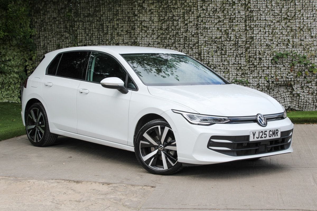 Volkswagen Golf - image 1 of 20