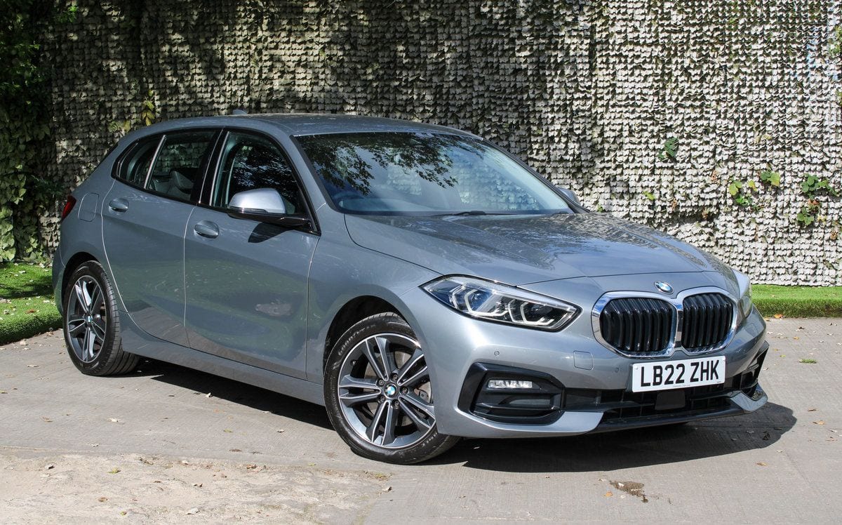 BMW 118i - image 1 of 20