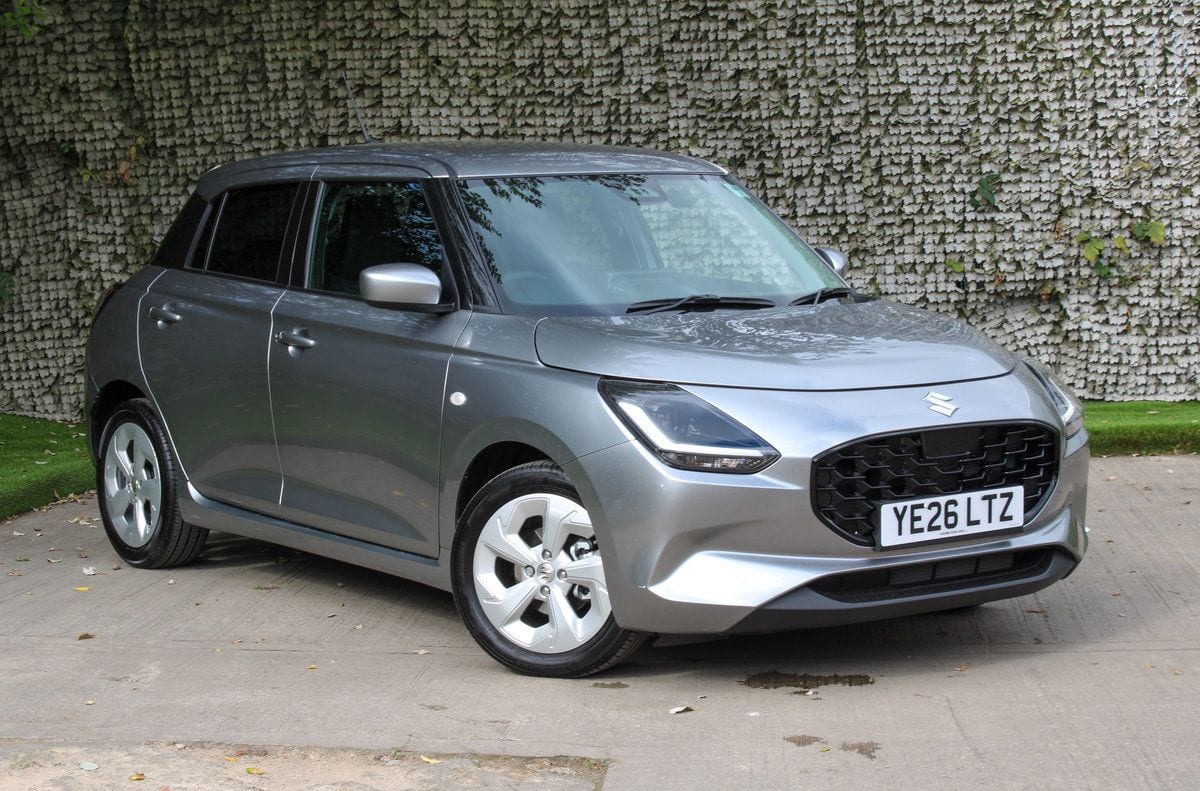 Suzuki Swift - image 1 of 20