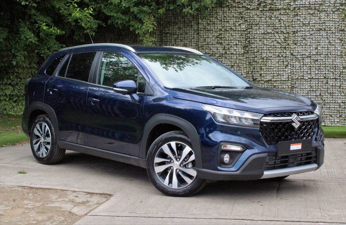 Suzuki S-Cross - image 1 of 20
