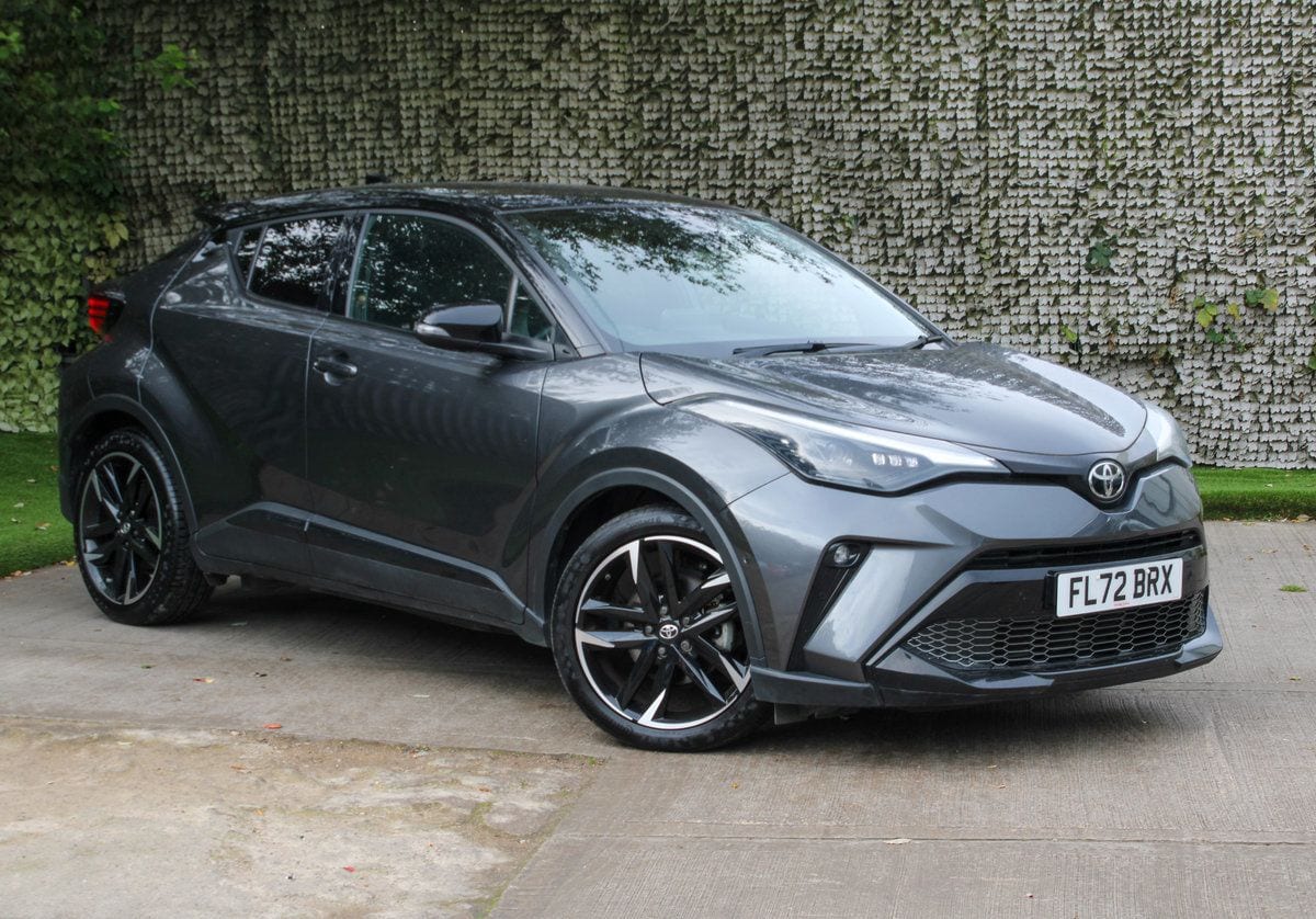 Toyota C-HR - image 1 of 20