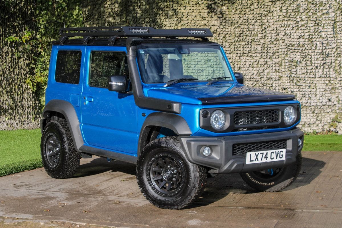 Suzuki Jimny - image 1 of 20