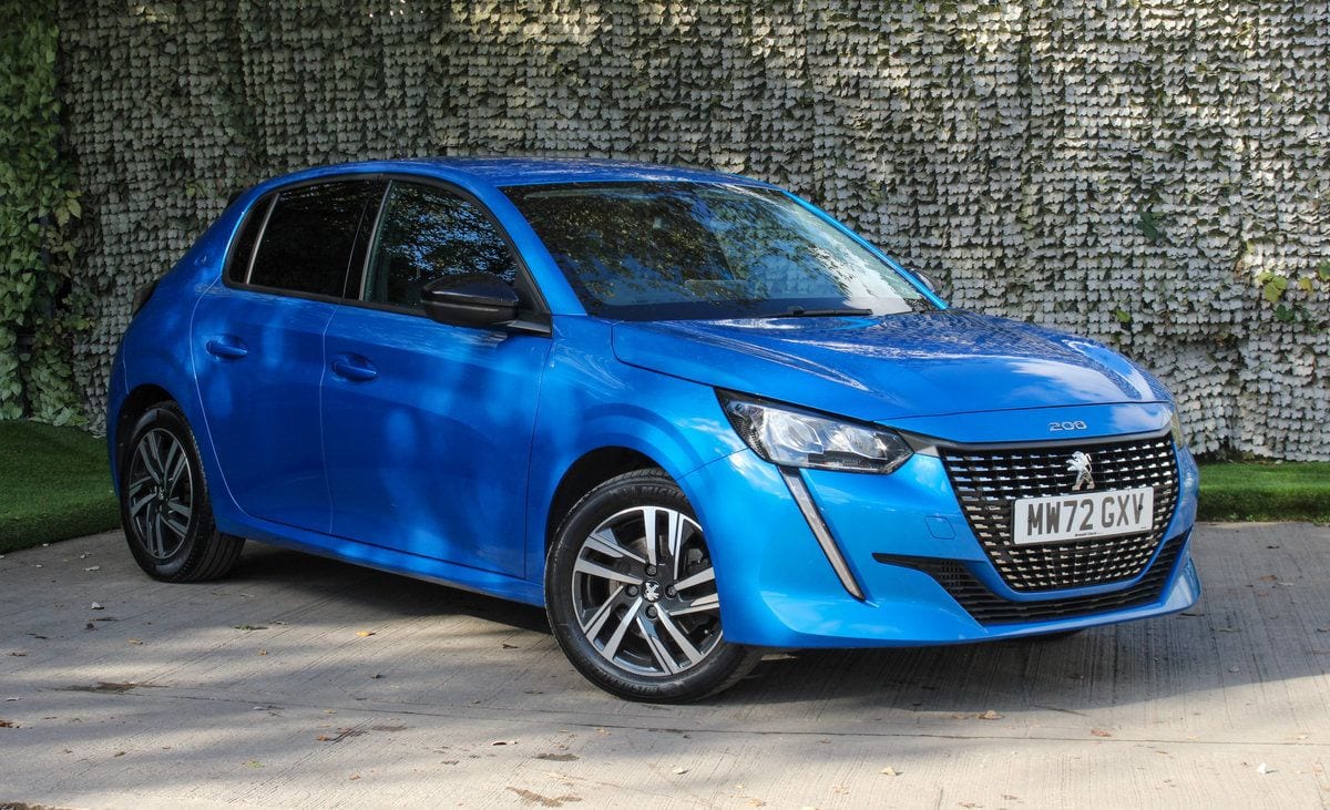 Peugeot 208 - image 1 of 20