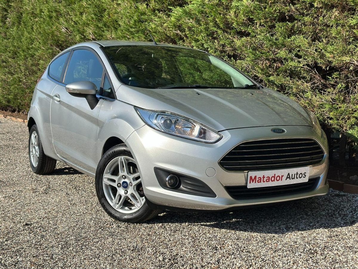 Ford Fiesta - image 1 of 26