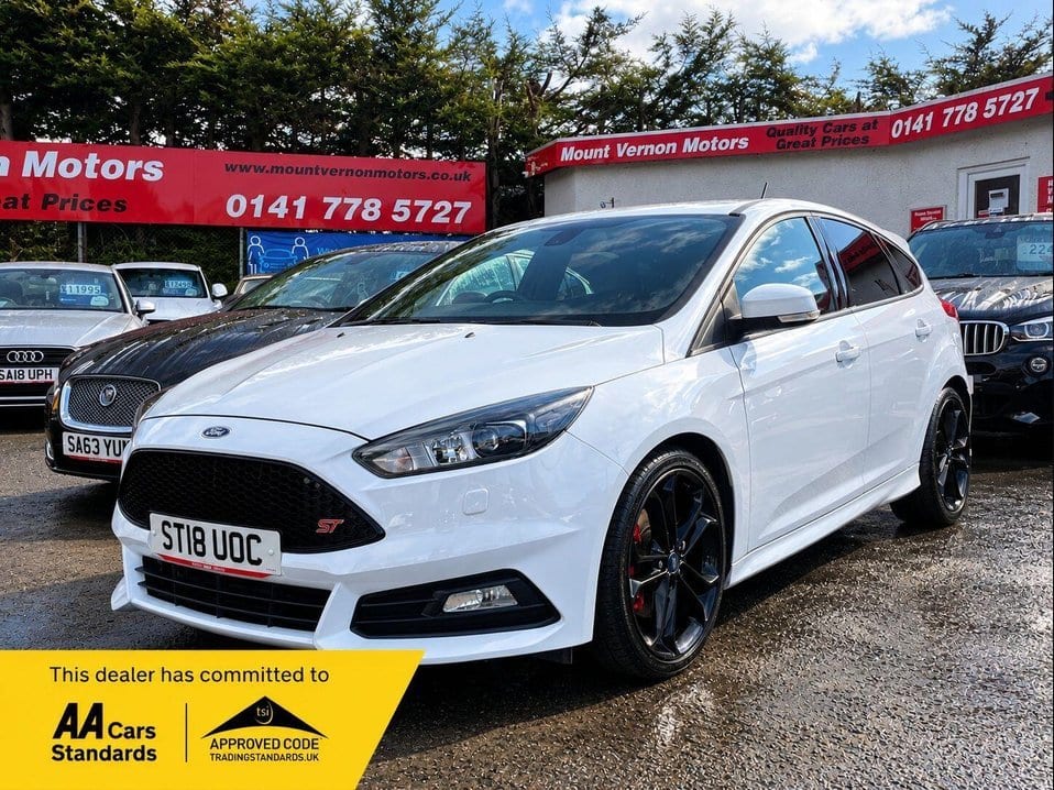 Ford Focus - image 1 of 27
