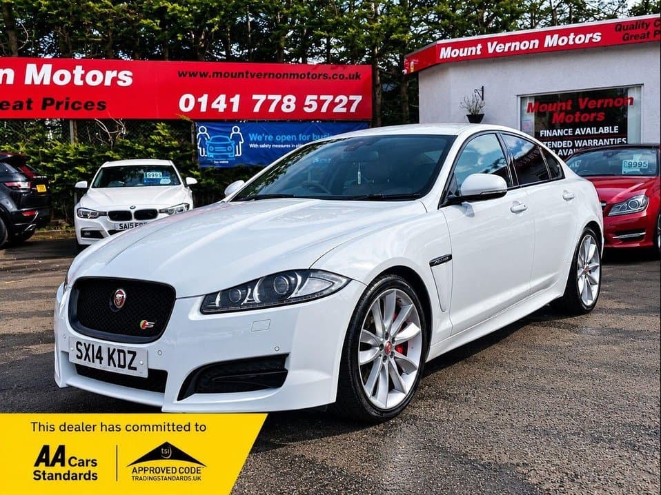 Jaguar XF - image 1 of 24