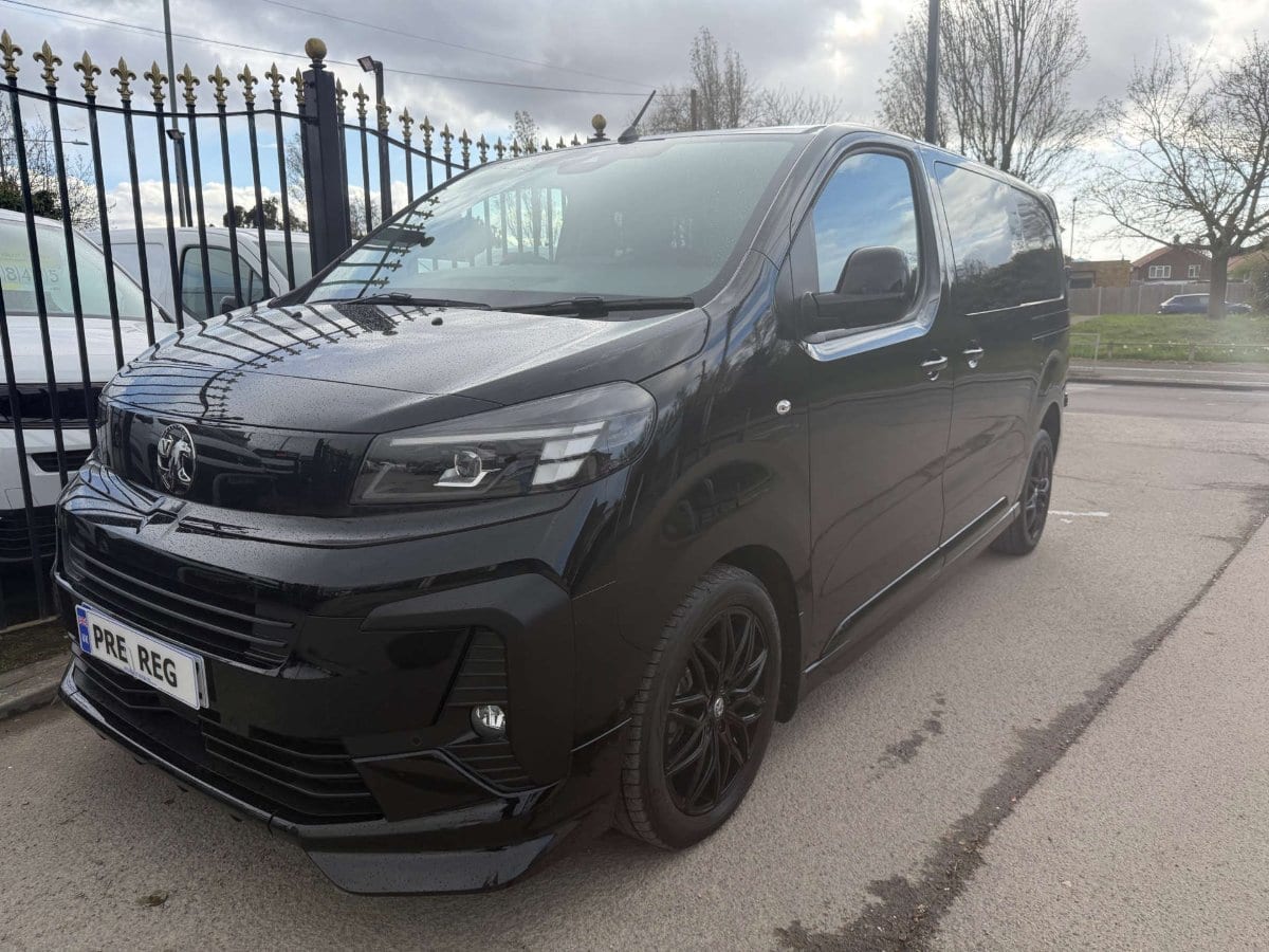 2026 Vauxhall Vivaro GS M Crew Van Double Cab Diesel Auto — photo 1 of 26