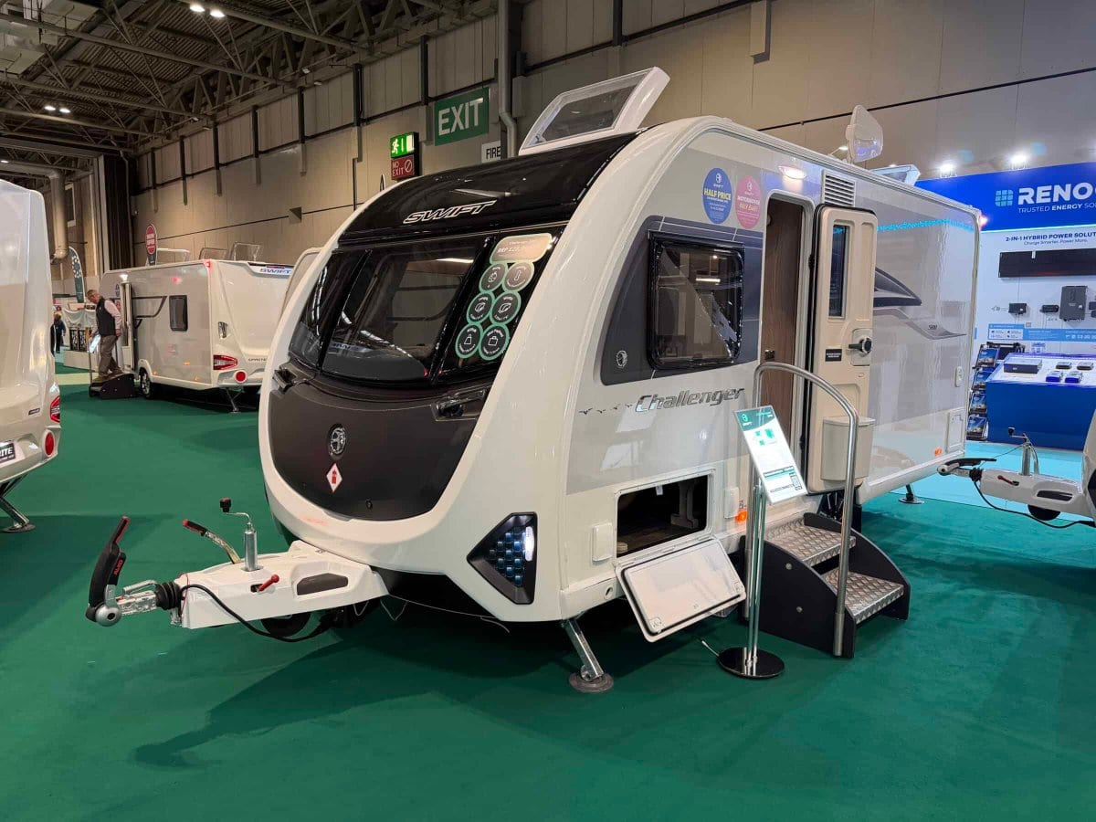 Swift Challenger 500 - image 1 of 29