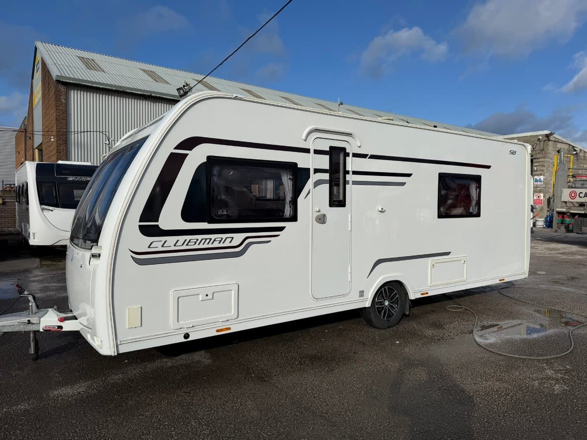 Lunar Clubman SB - image 1 of 34