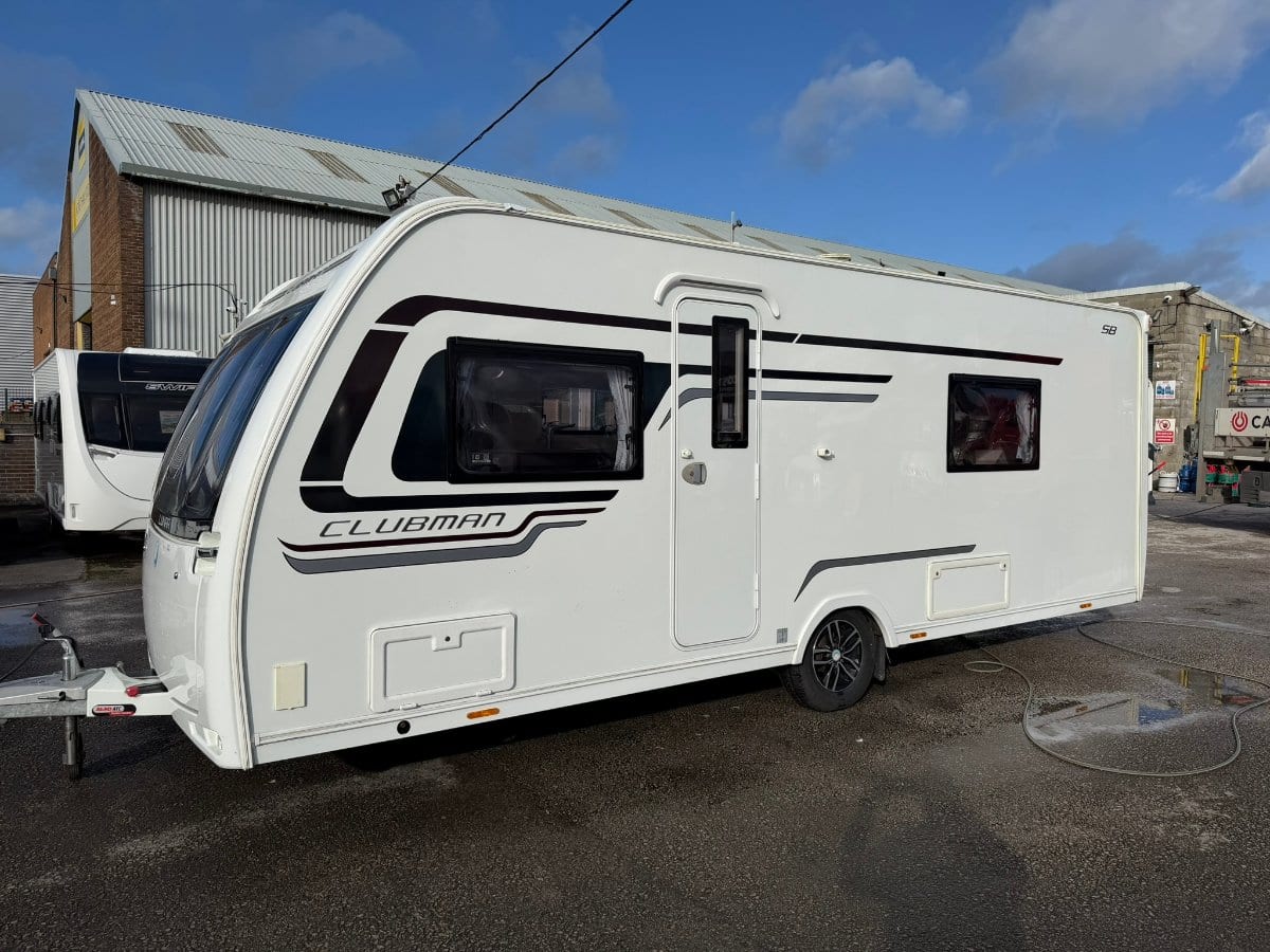 Lunar Clubman SB - image 1 of 34
