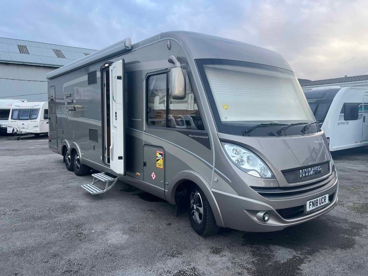 Hymer B778 Premium Line - image 1 of 40