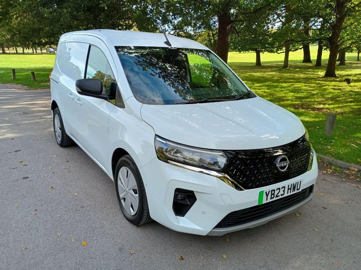 Nissan Townstar - image 1 of 50