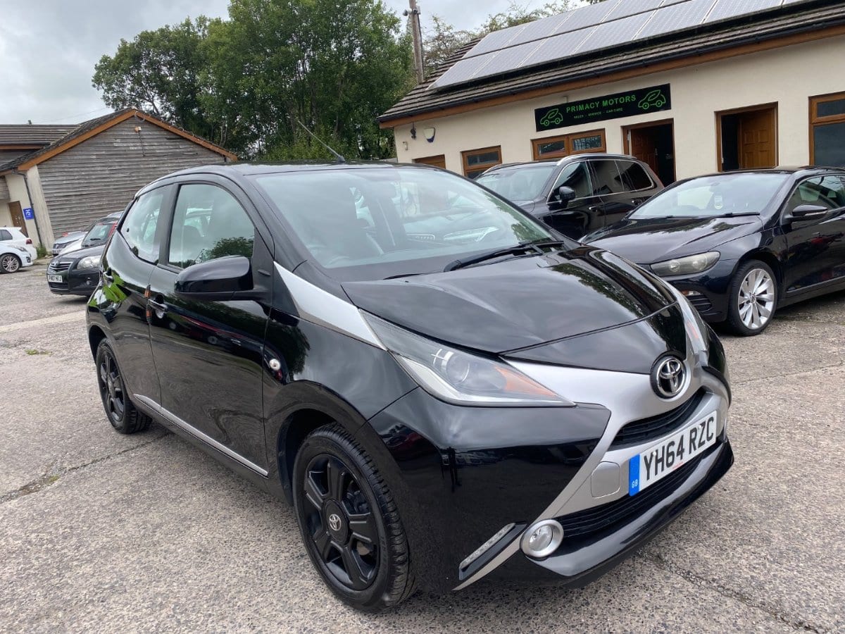 Toyota Aygo - image 1 of 20