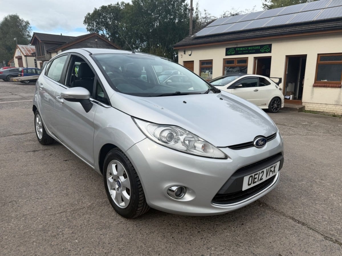 Ford Fiesta - image 1 of 23