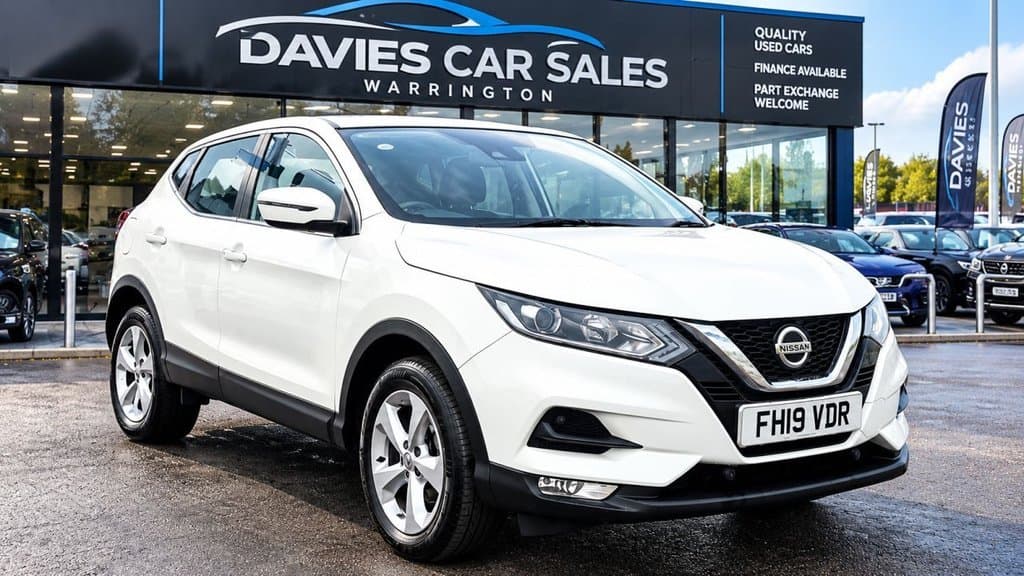 Nissan Qashqai - image 1 of 14