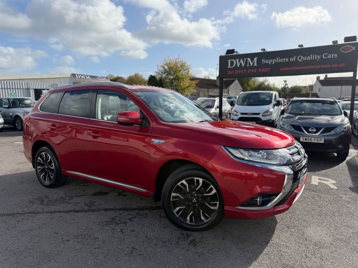 Mitsubishi Outlander - image 1 of 37