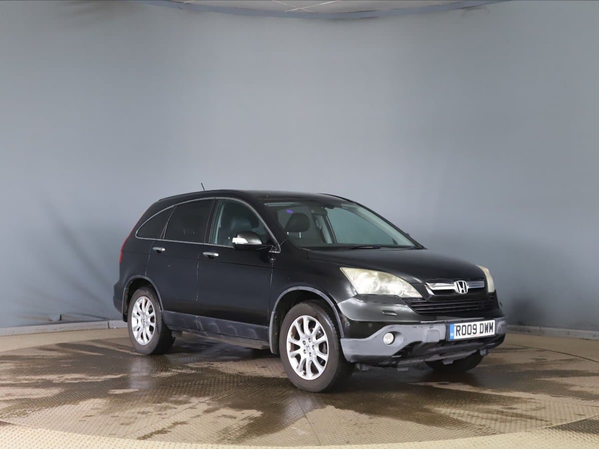 Honda CR-V - image 1 of 15