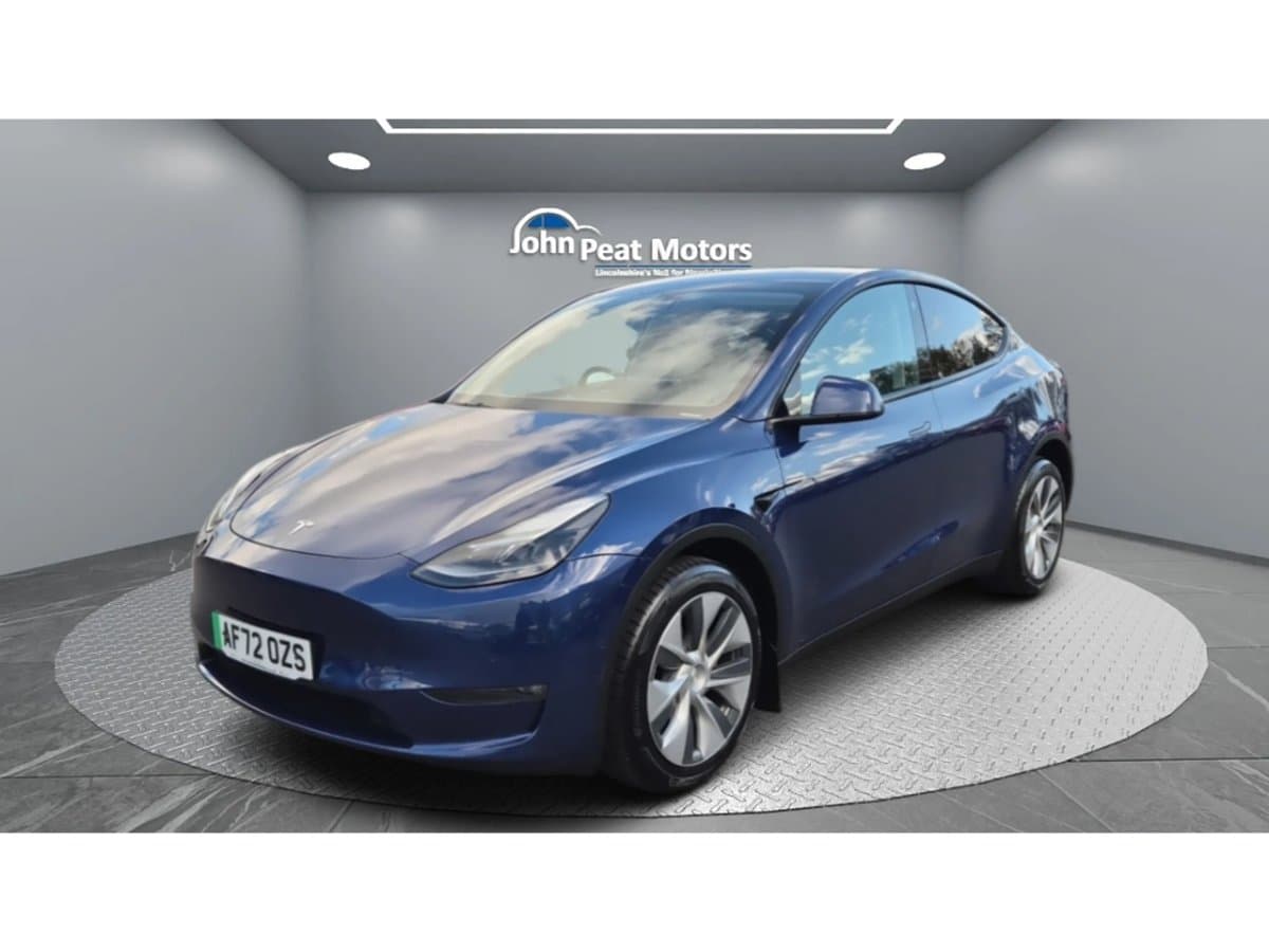 Tesla Model Y - image 1 of 27
