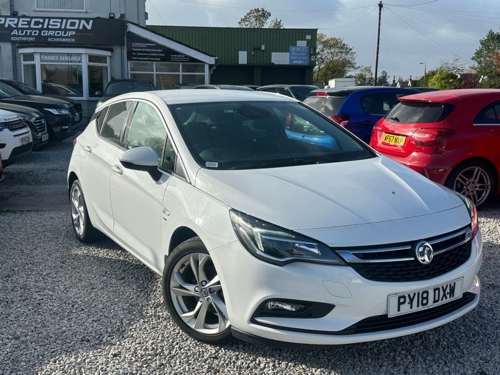 Vauxhall Astra - image 1 of 34
