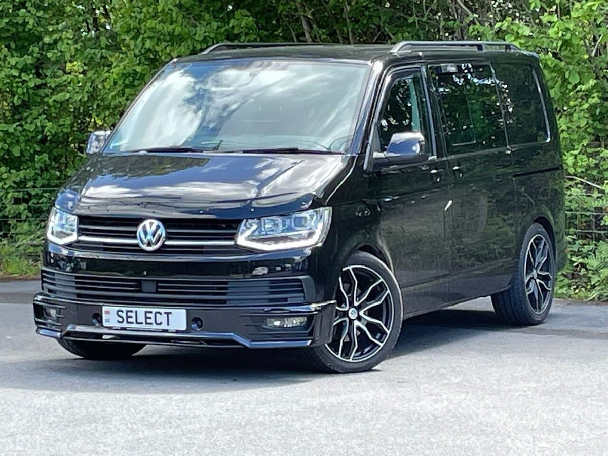 Volkswagen Transporter - image 1 of 33