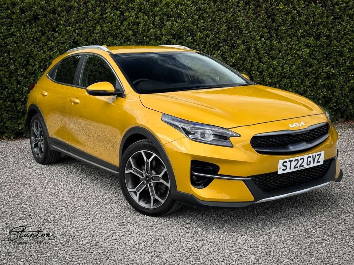 Kia XCeed - image 1 of 22
