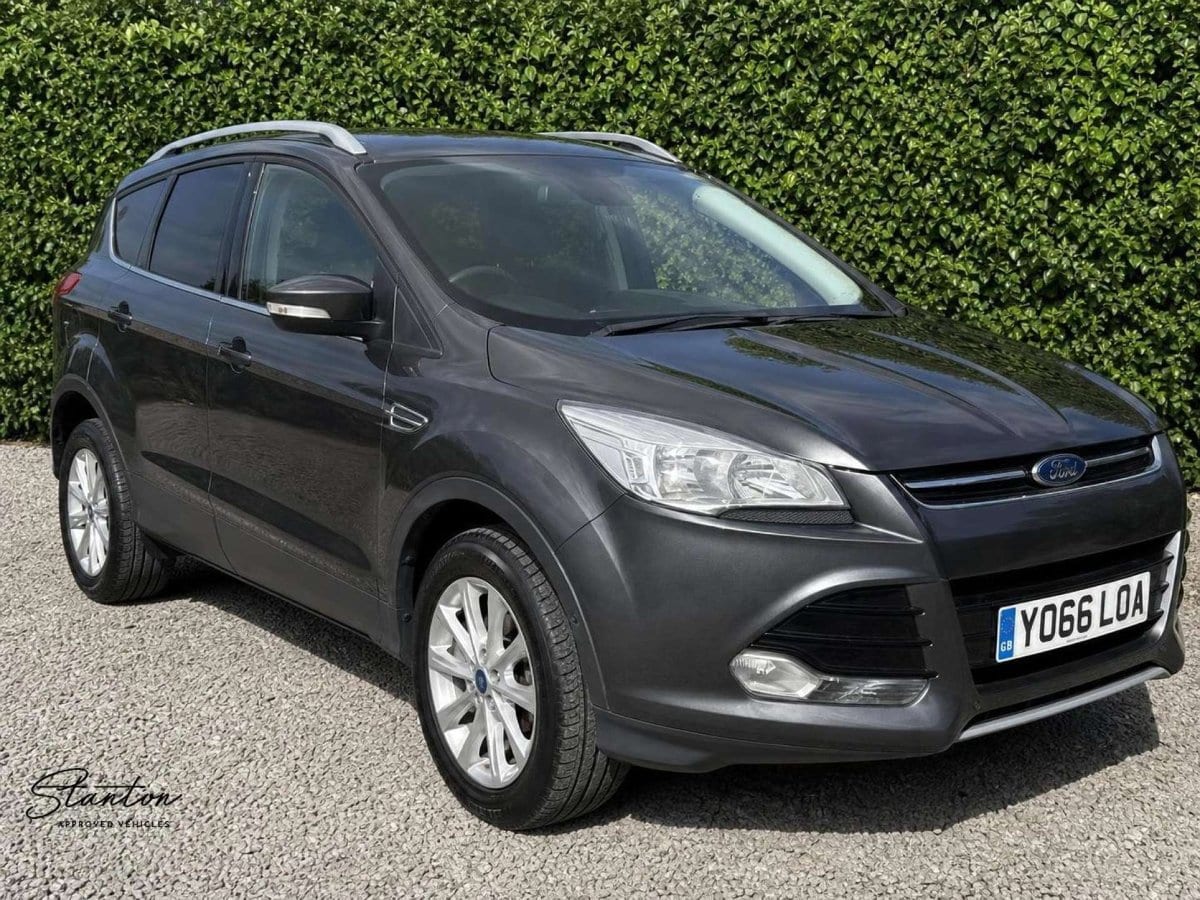Ford Kuga - image 1 of 16