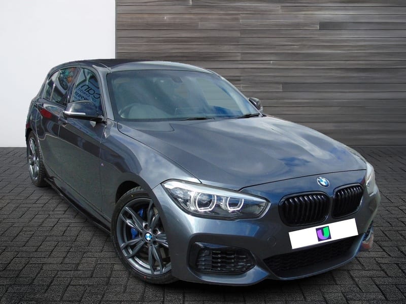 BMW 1 Series - image 1 of 17