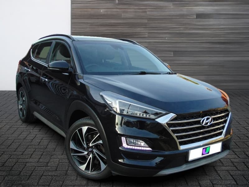Hyundai Tucson - image 1 of 17