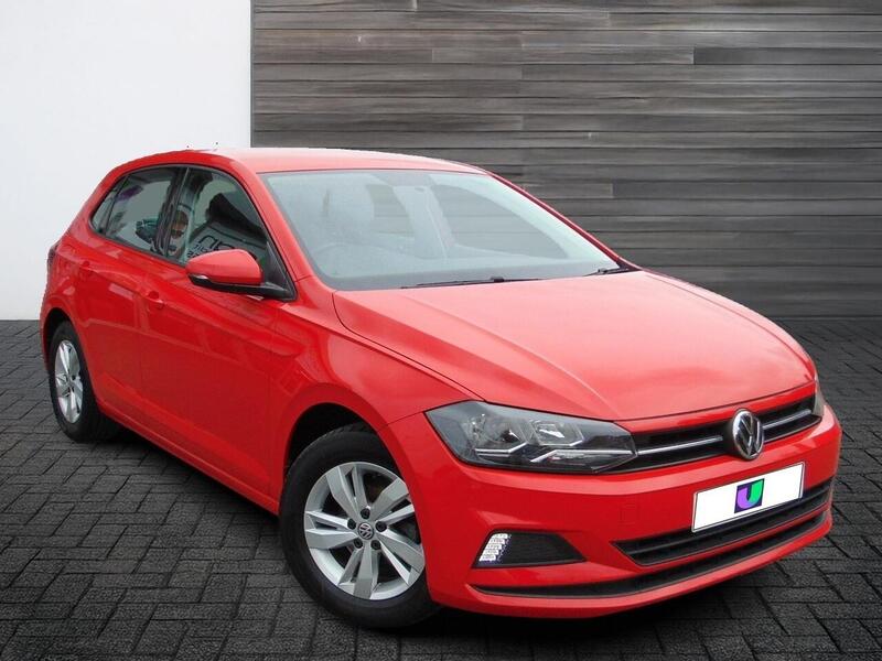 Volkswagen Polo - image 1 of 16