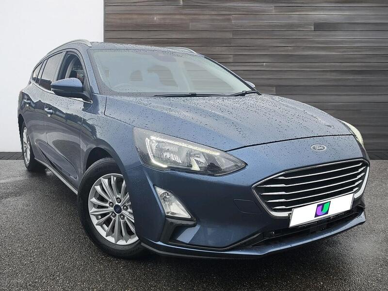 Ford Focus - image 1 of 20