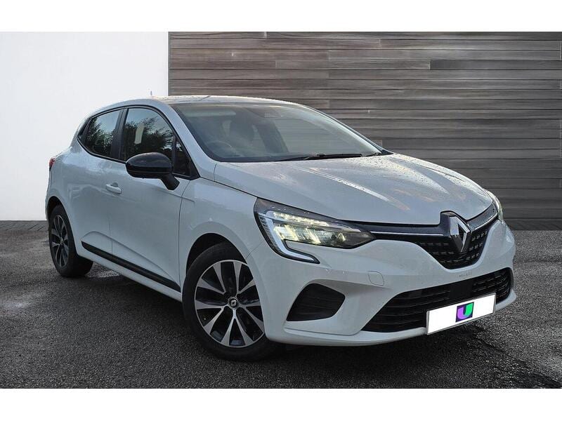 Renault Clio - image 1 of 20