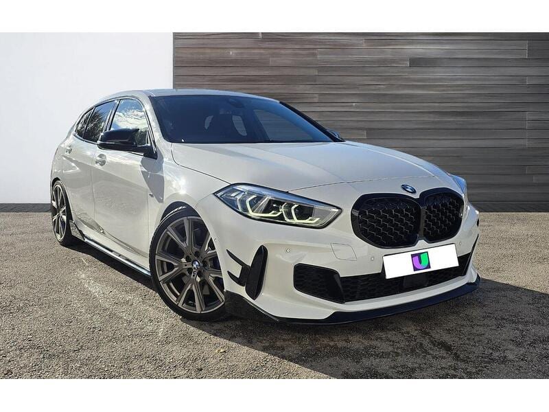 BMW 1 Series - image 1 of 14